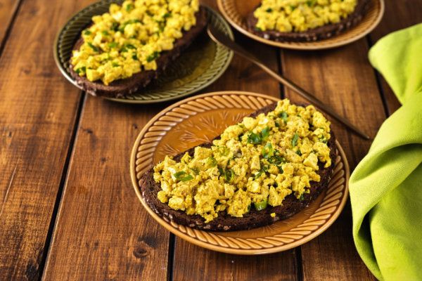 Brot-ei-kurkuma_1920x1920