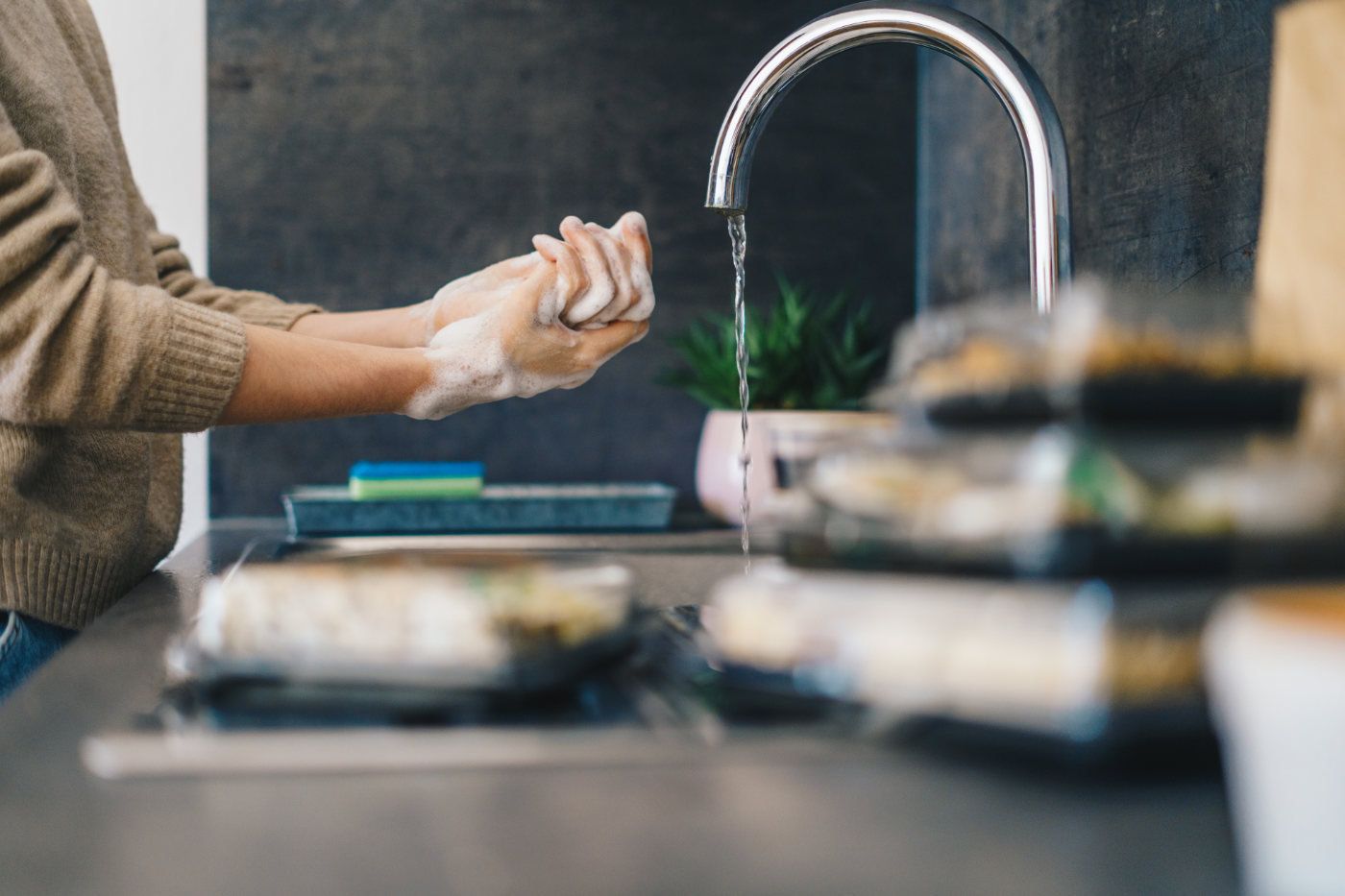 haende-waschen-spuele_1920x1920