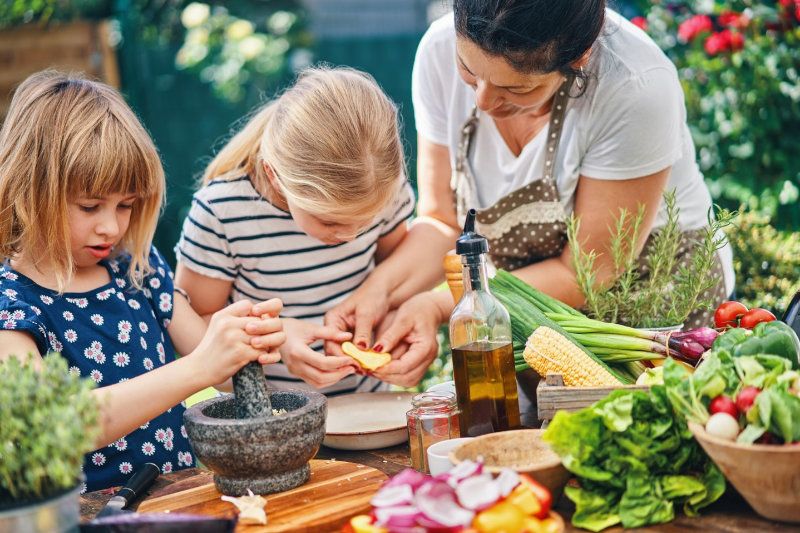 kinder-gemuese-mama_1920x1920