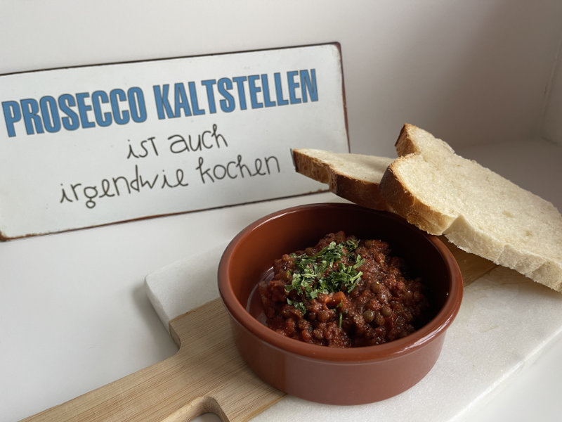 Linsen Bolognese (Linsen in rot)